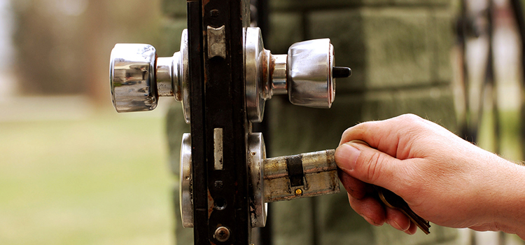 front door latch repair Avenal